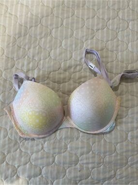 PINK Victoria's Secret Pastel Ombre Push-Up Bra in Pink, Yellow, Mint